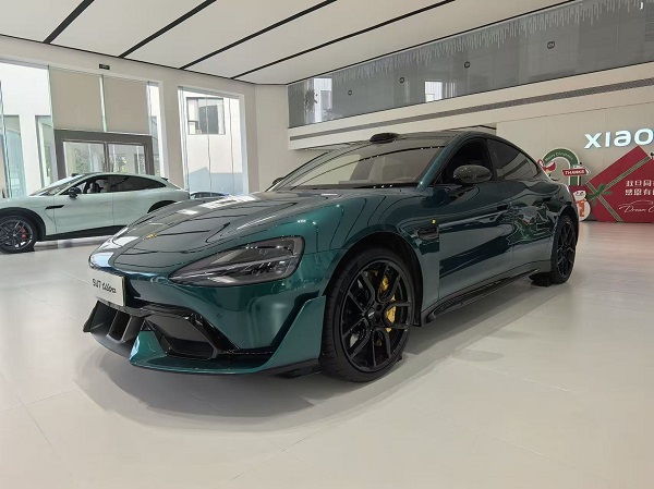 Autobase는 중동, 러시아 및 아프리카의 신흥 시장을 심층적으로 육성하기 위해 은퇴한 테스트 드라이브 차량을 제공합니다.