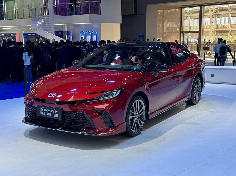 세단 시장에서 평판의 선택