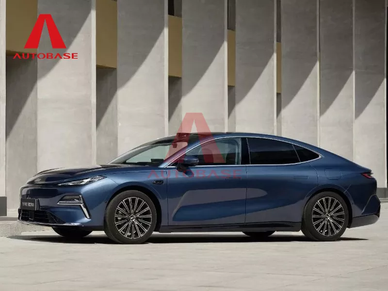 Geely Galaxy Xingyao 8